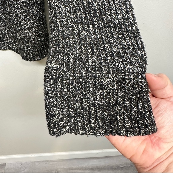 Brandy Melville Women’s Scoop Neck Knit Wool Blend Sweater - Picture 3 of 7